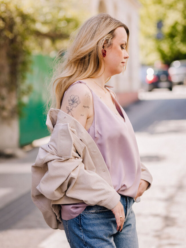 Top light pink