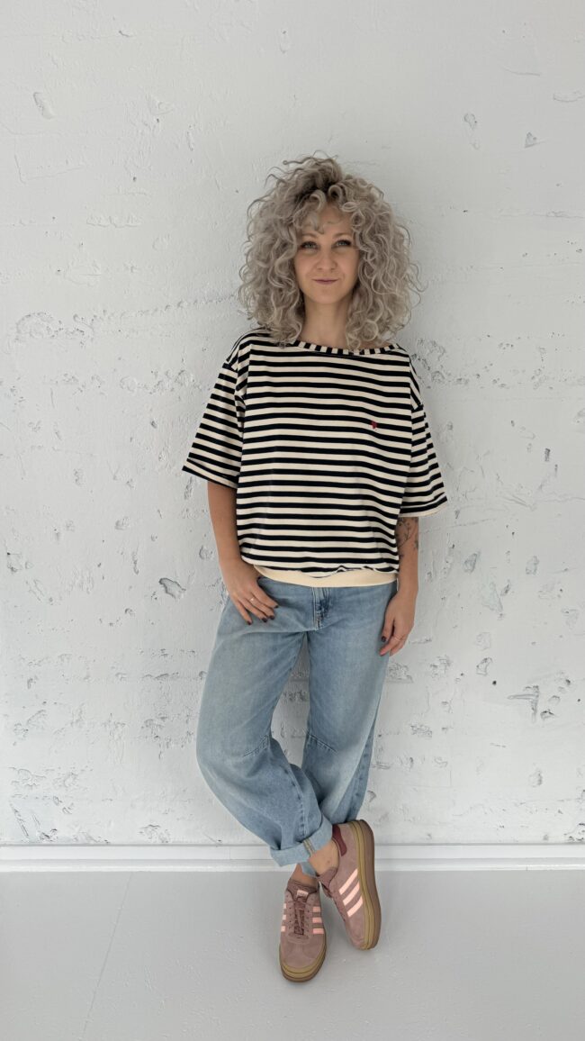 T-shirt Kaja ecru/dark navy stripes - obrazek 3