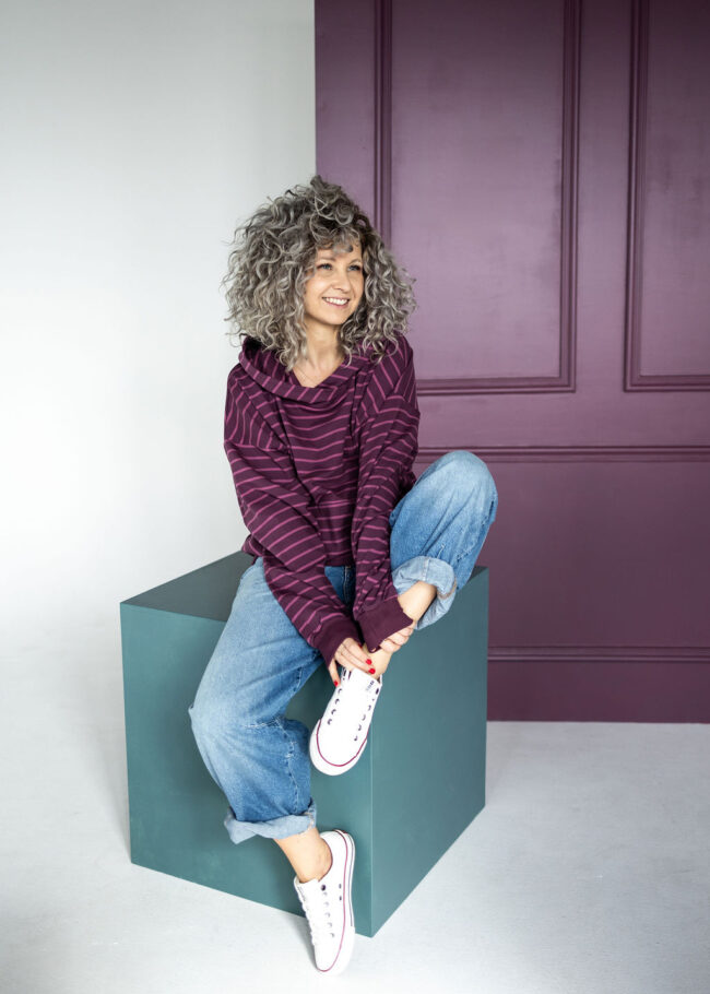 Hoodie Blouse violet stripes - obrazek 6