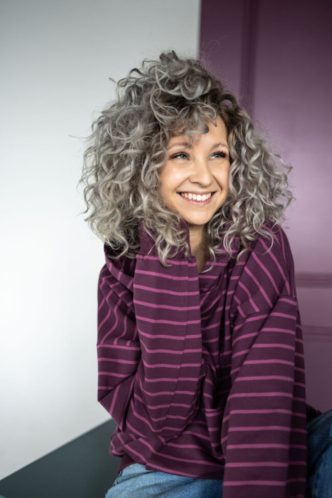 Hoodie Blouse violet stripes - obrazek 5