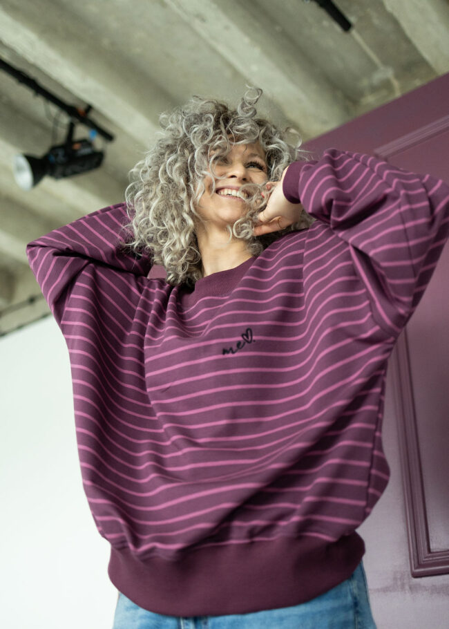 Classic Blouse violet stripes - obrazek 3