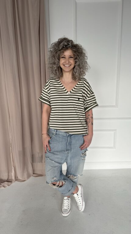 T-shirt V paski ecru/zielone